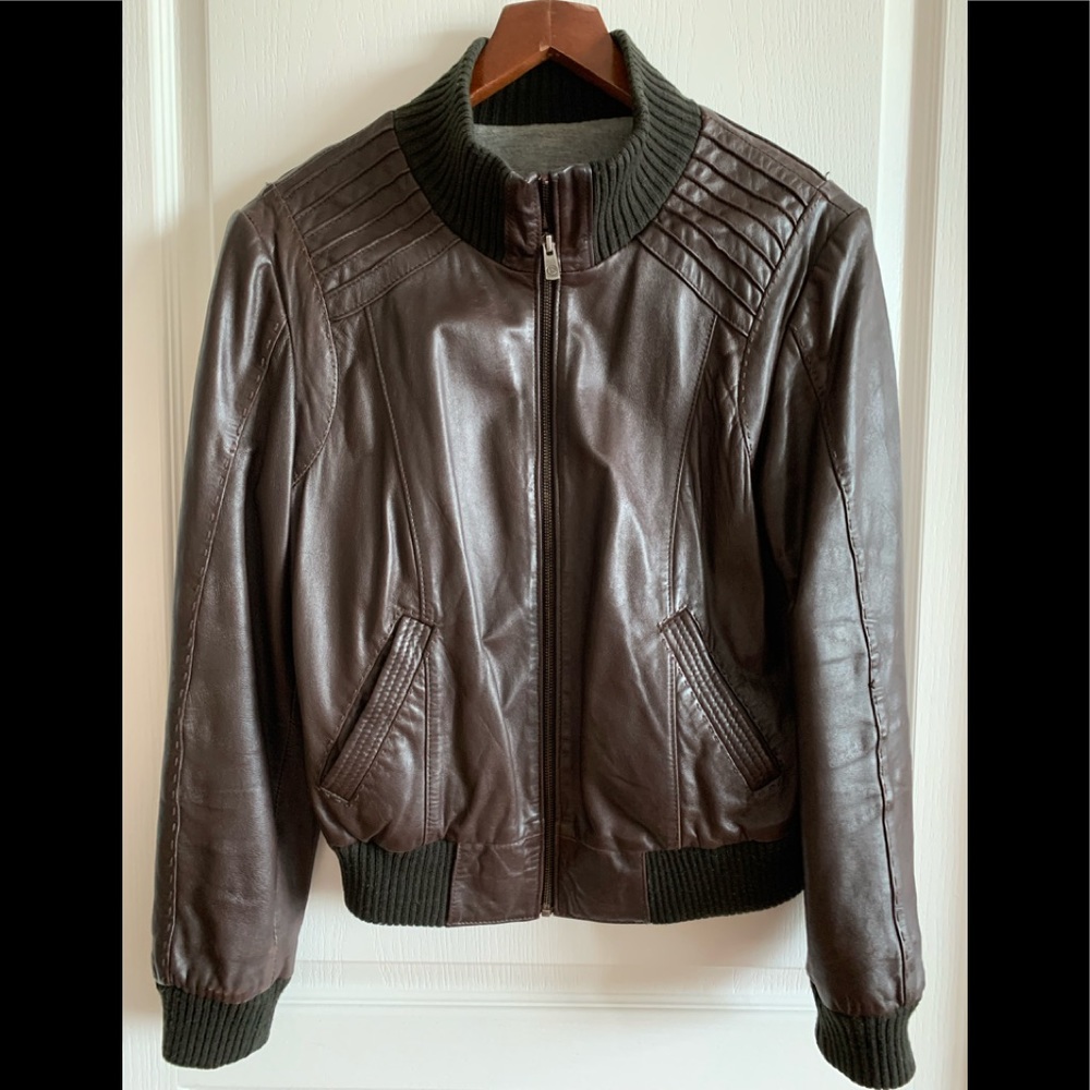 VINTAGE Danier chocolate brown leather jacket size small